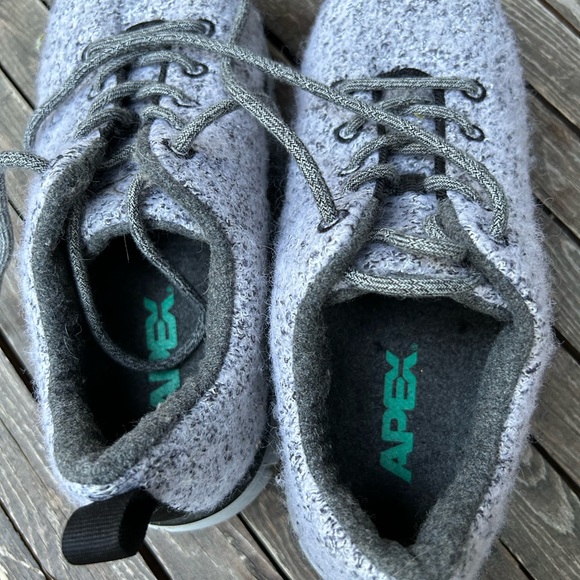Apex wool sneakers Sz 7M - Picture 4 of 6